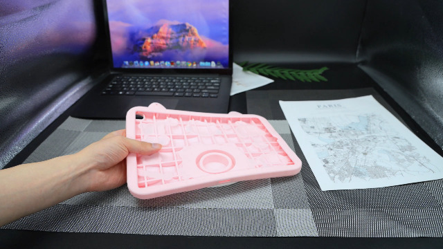 キャップ+お袖止め 同梱 Amazon.com: Wollony for iPad 9th 8th 7th Generation Case